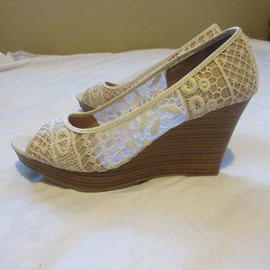 American Eagle Wedges